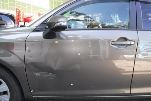 カローラフィールダーの事故、板金の施工前画像