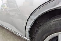 宝塚市　フィット　　　　　　　　　　　　　　　　　左後側面修理